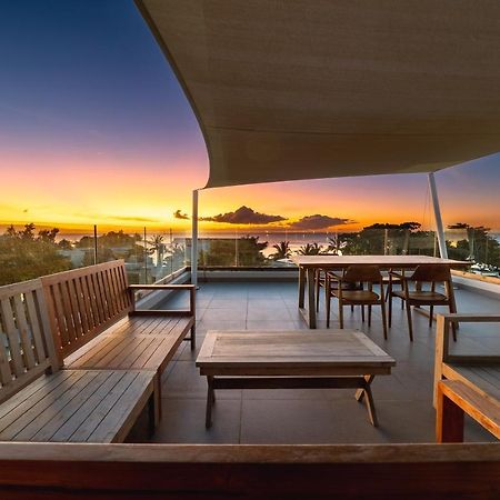 Penthouse 13 - One Bay Residence With Private Rooftop Terrace And Dip In Pool Pereybere Beach Extérieur photo