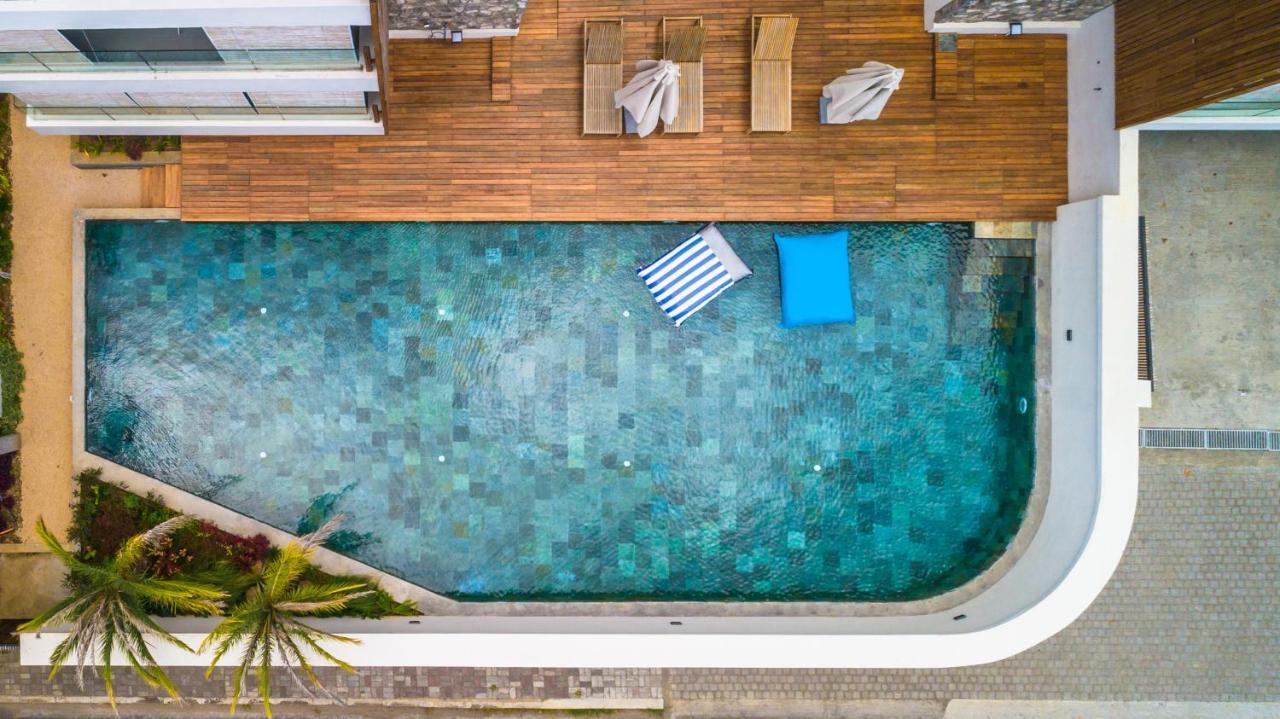 Penthouse 13 - One Bay Residence With Private Rooftop Terrace And Dip In Pool Pereybere Beach Extérieur photo