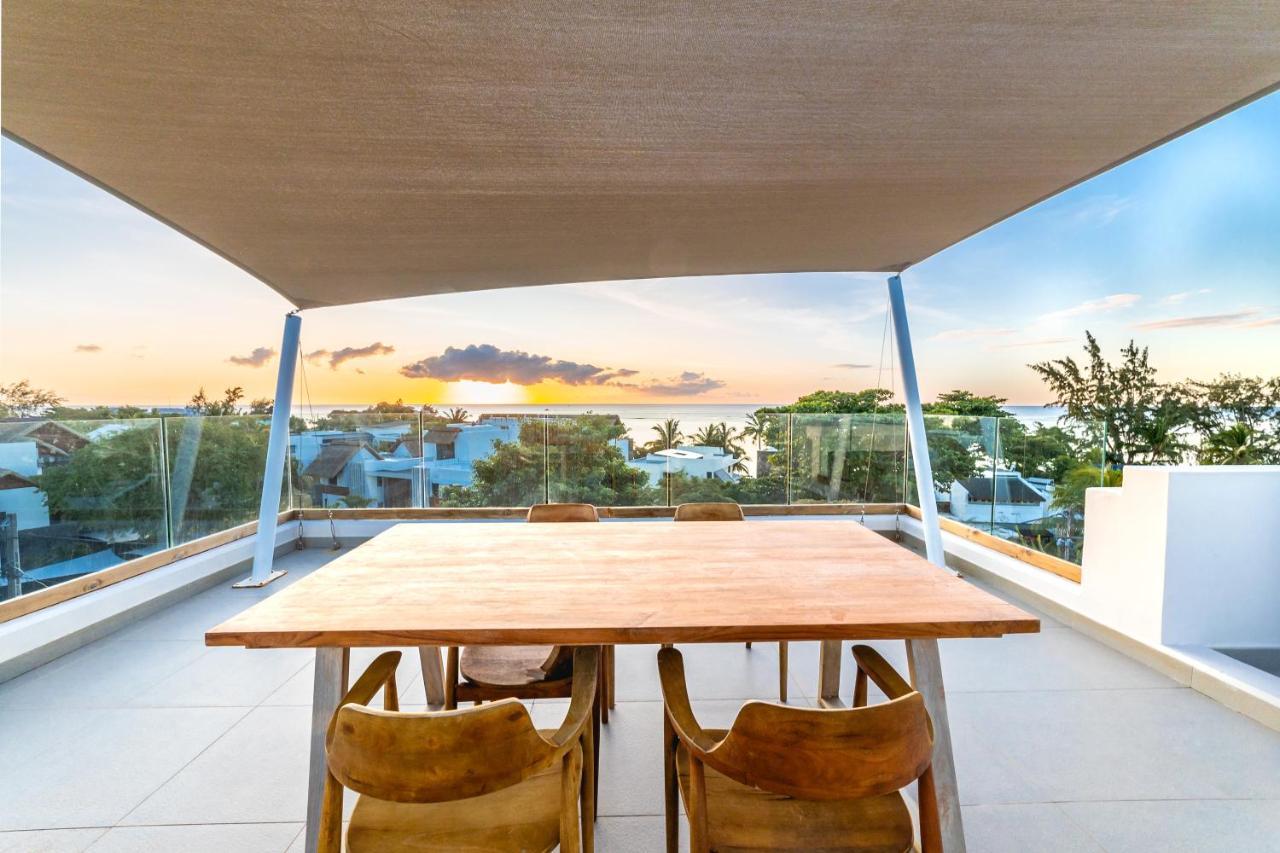 Penthouse 13 - One Bay Residence With Private Rooftop Terrace And Dip In Pool Pereybere Beach Extérieur photo